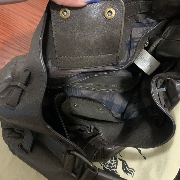 Burberry Quilted Lambskin Hobo Easton Olive Shoulder Bag - Picture 8 of 12